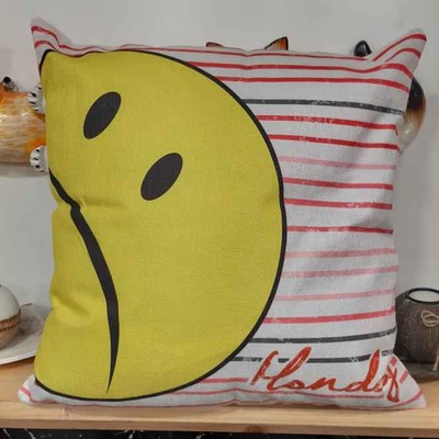Cojín Emoticons en Carpintería TU-VOS Puerto Natales