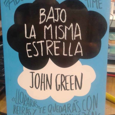 Bajo la misma estrella en Libreria Tomislav Punta Arenas